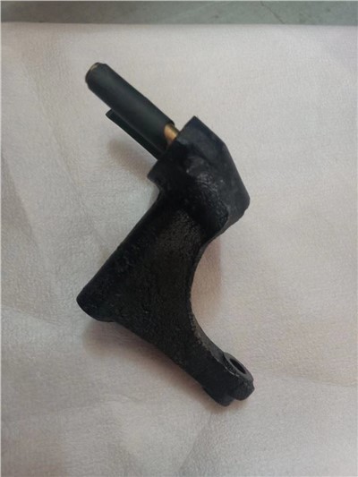 S21-1001411 BRACKET SISPANSYON DWA